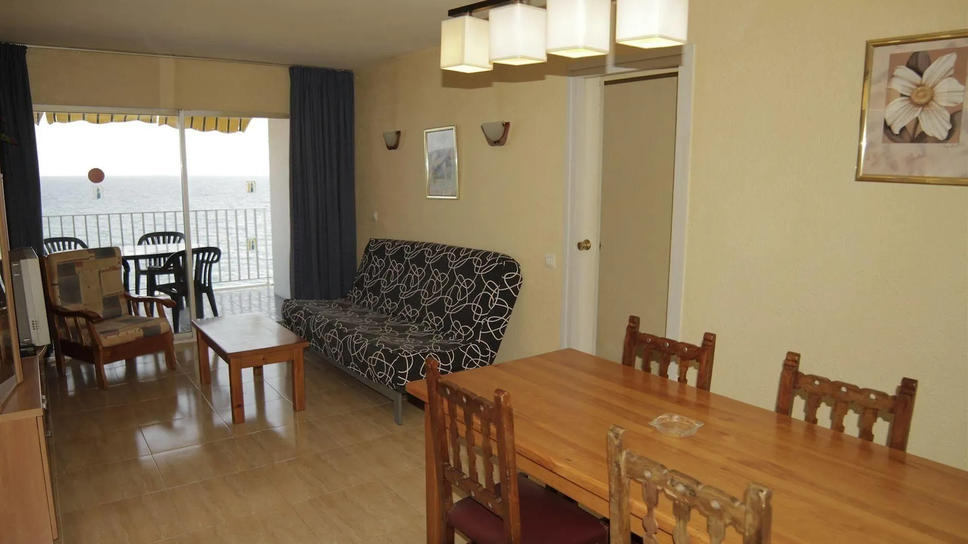 Apartamentos Borodin Льорет-де-Мар Апартаменты