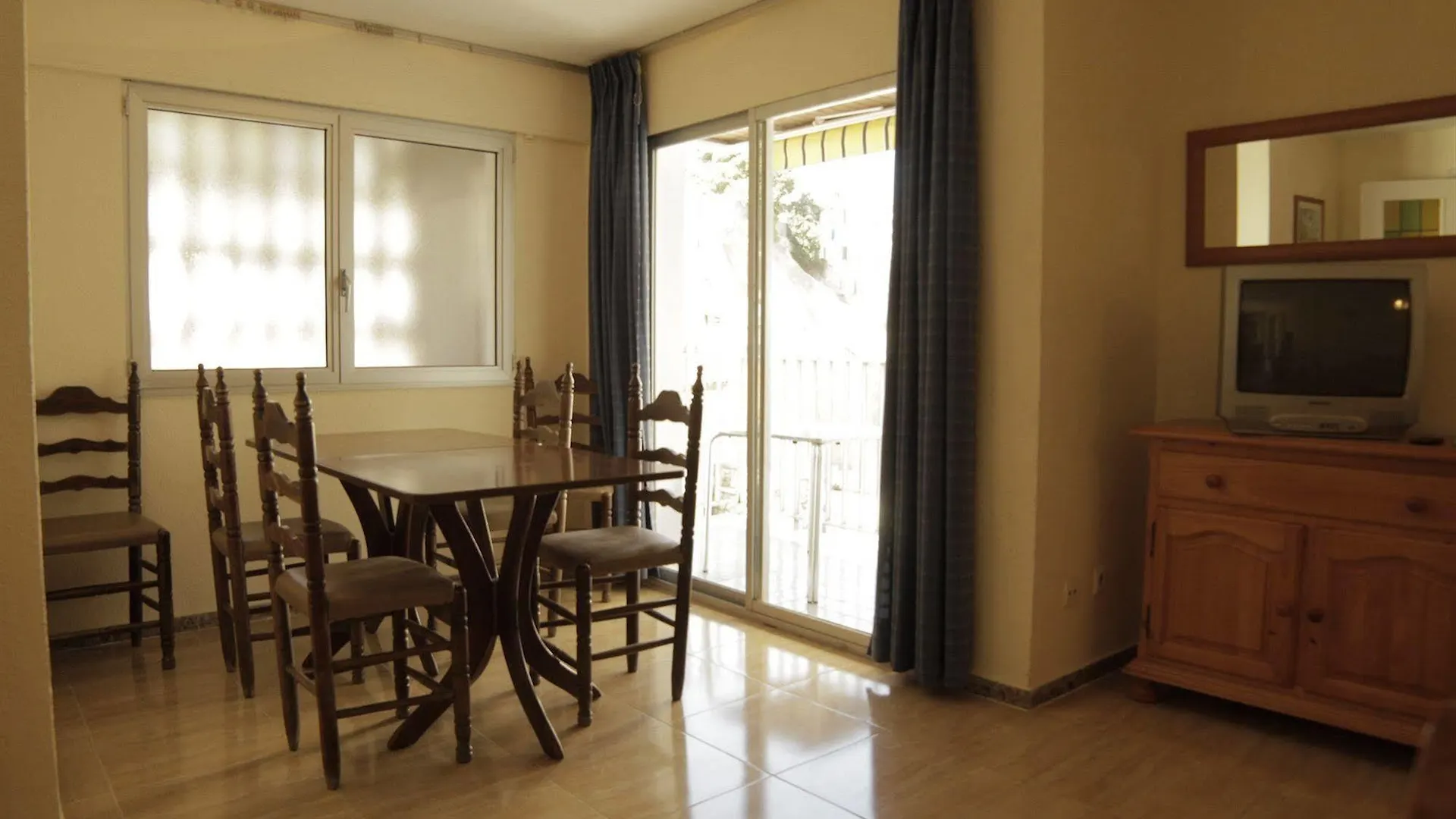 Апартаменты Apartamentos Borodin Льорет-де-Мар Испания