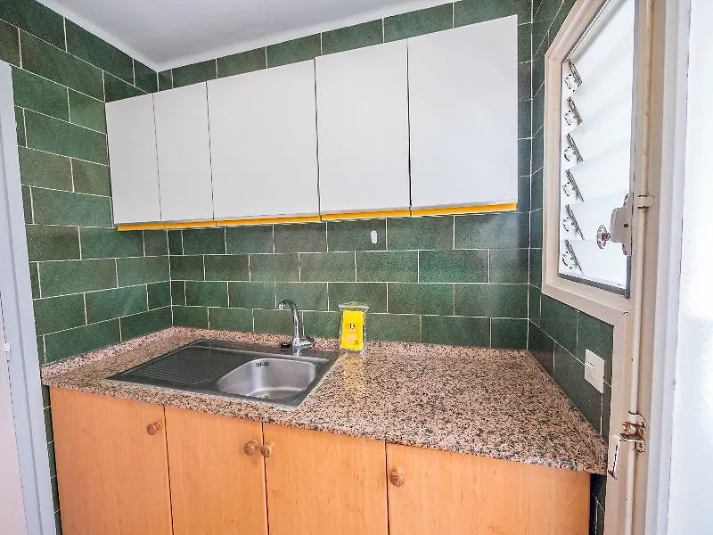 Apartamentos Borodin Льорет-де-Мар 0*,